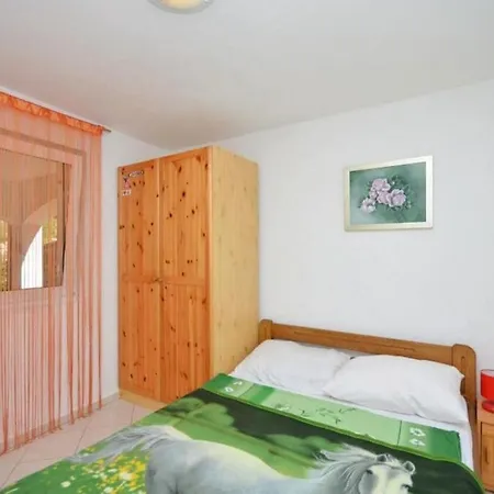 Apartments Mira Starigrad Paklenica Exterior photo