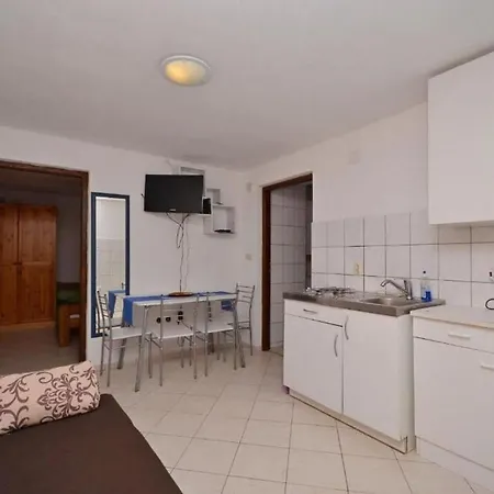 Apartments Mira Starigrad Paklenica Exterior photo