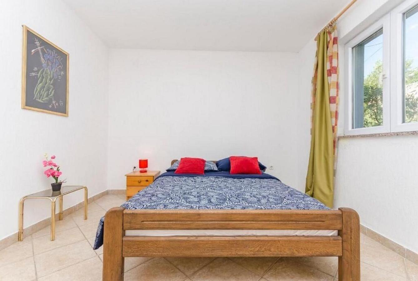 Mira Apartment