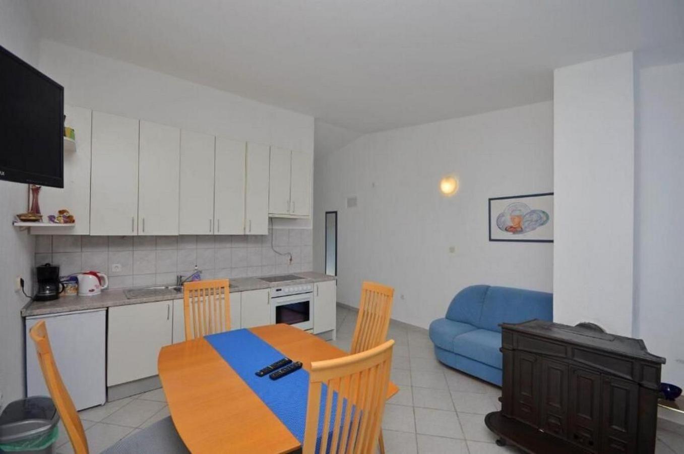 Apartment Mira